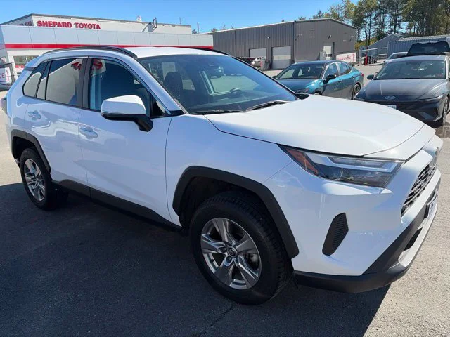 Used 2024 White Toyota XLE image 3