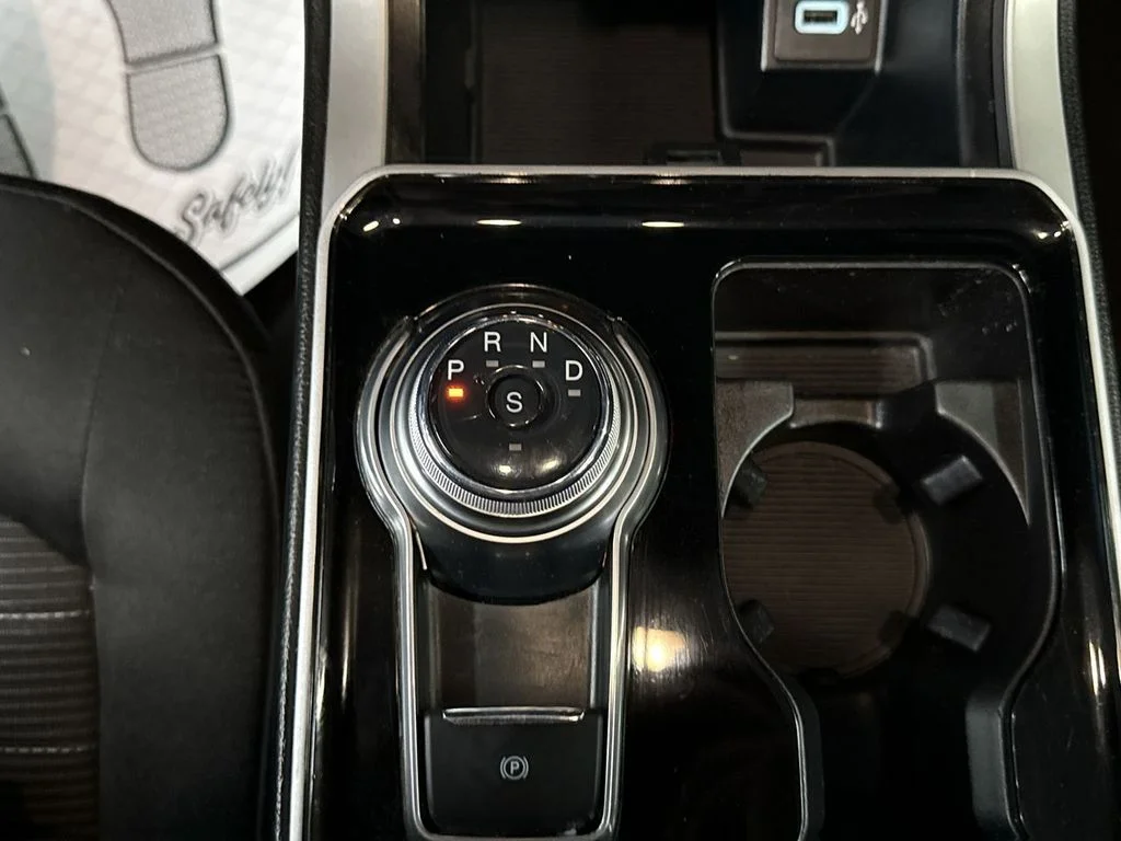Used 2019 Agate Black Metallic Ford SEL image 26