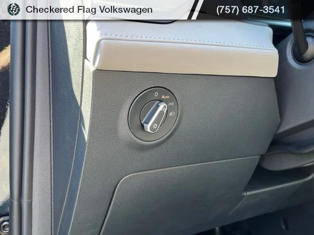 New 2026 Black Volkswagen 1.5T SE image 15