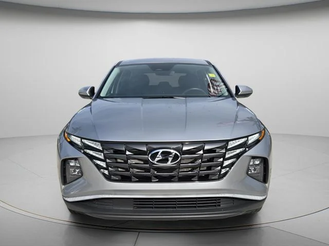 Used 2024 Silver Hyundai SE image 4