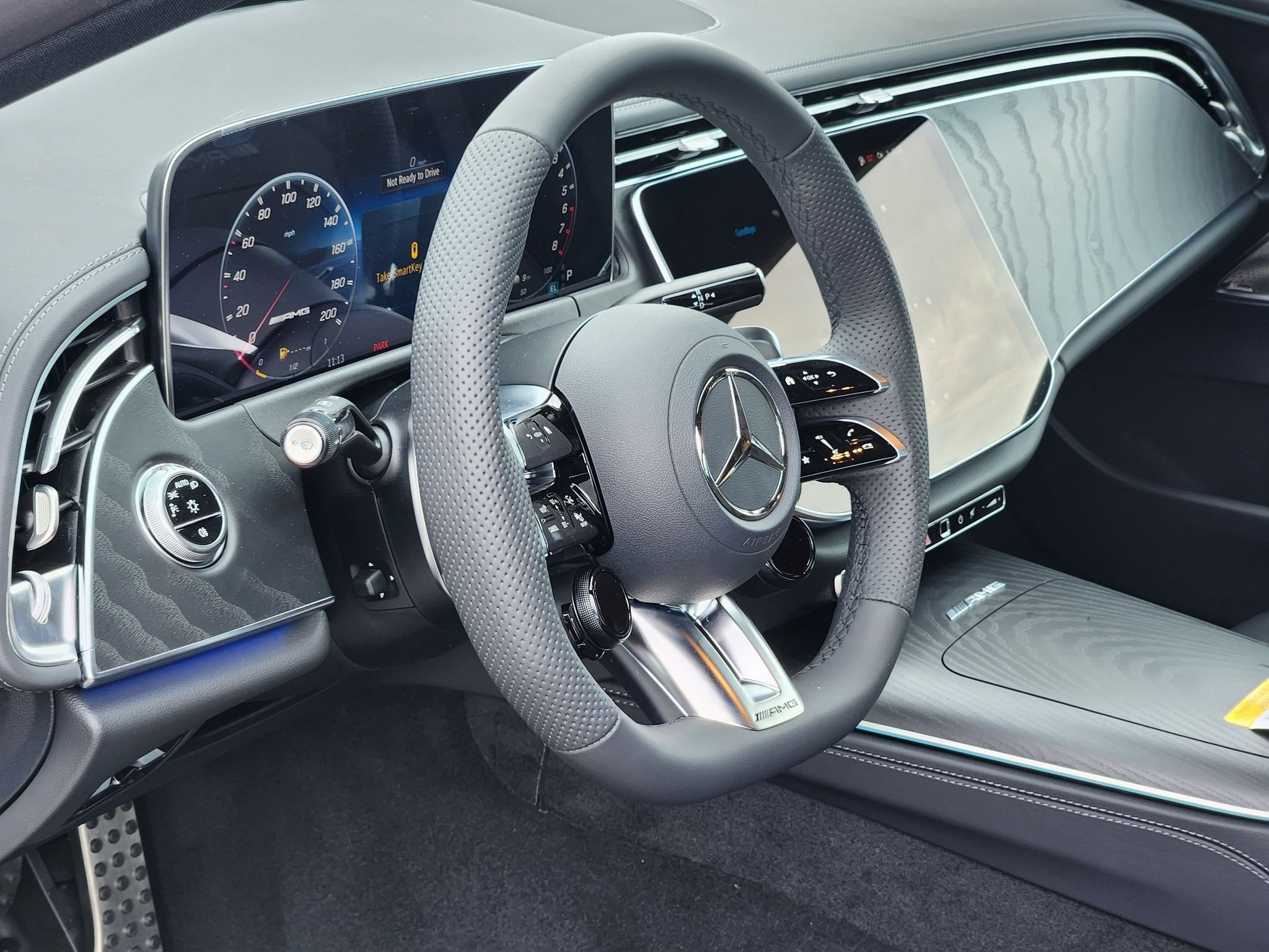 New 2027 MANUFAKTUR Alpine Grey Mercedes-Benz AMG® E 53 4MATIC image 14
