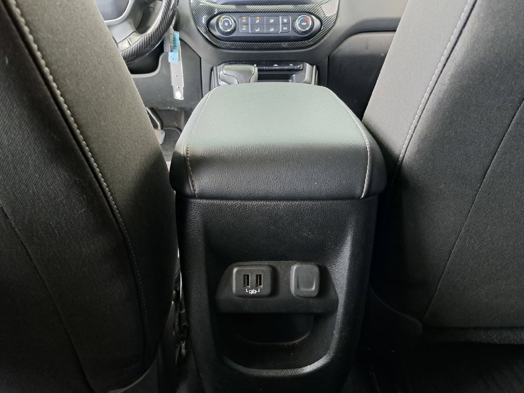 Used 2020 Gray Chevrolet LT image 26