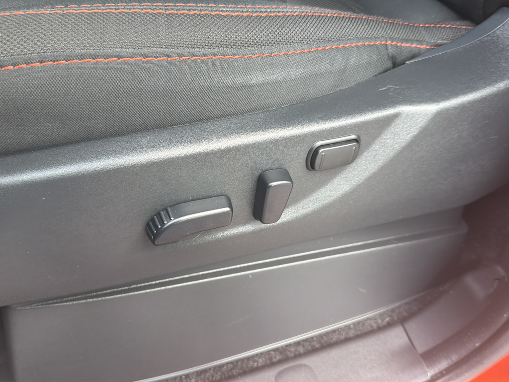 Certified Used 2025 Orange Nissan PRO-4X image 20
