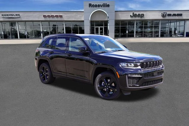 New 2026 Diamond Black Crystal Pearl-Coat Exterior Paint Jeep Limited image 1