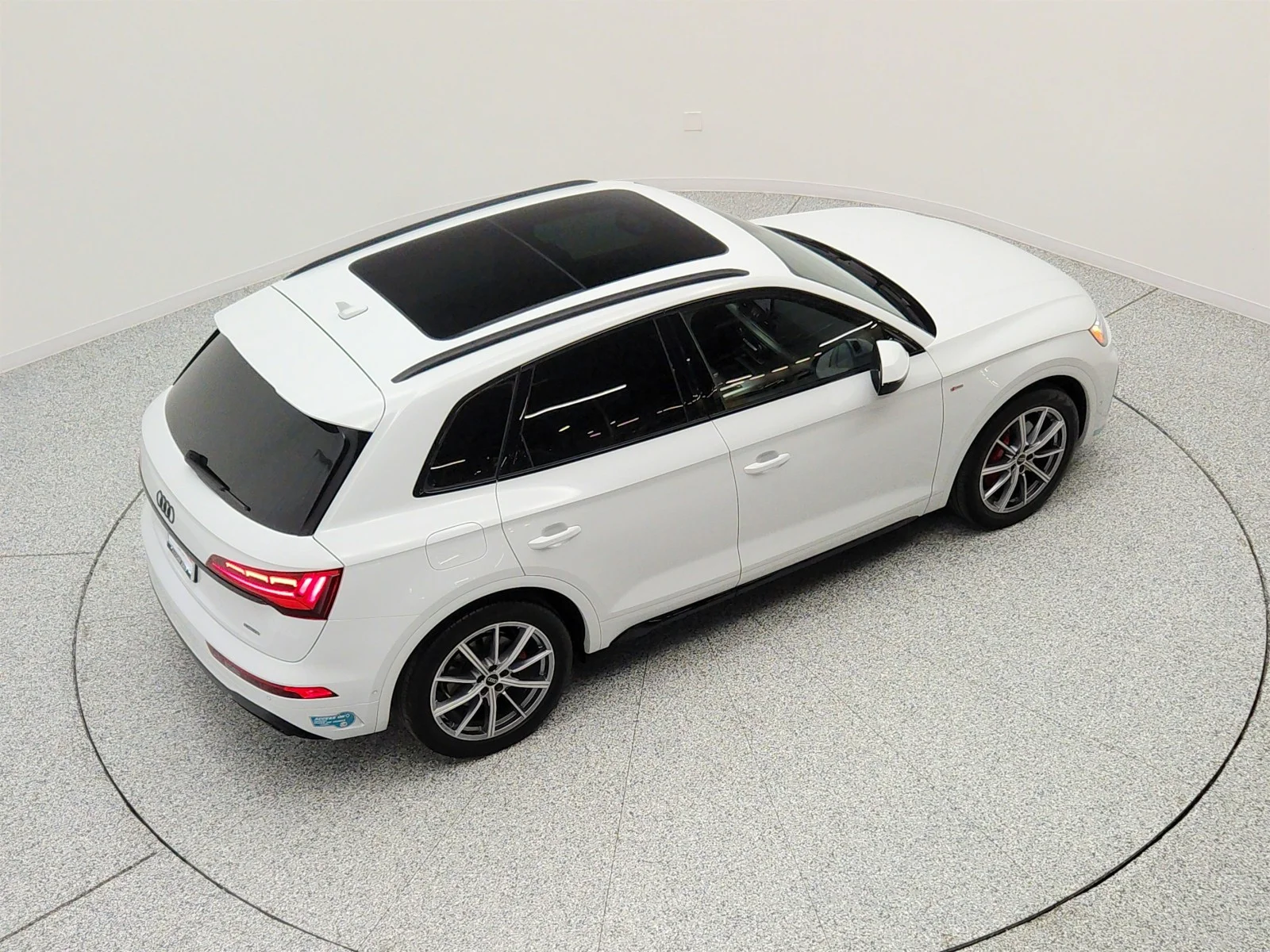 Used 2024 Glacier White Metallic Audi S line Prestige 55 TFSI e quattro image 26