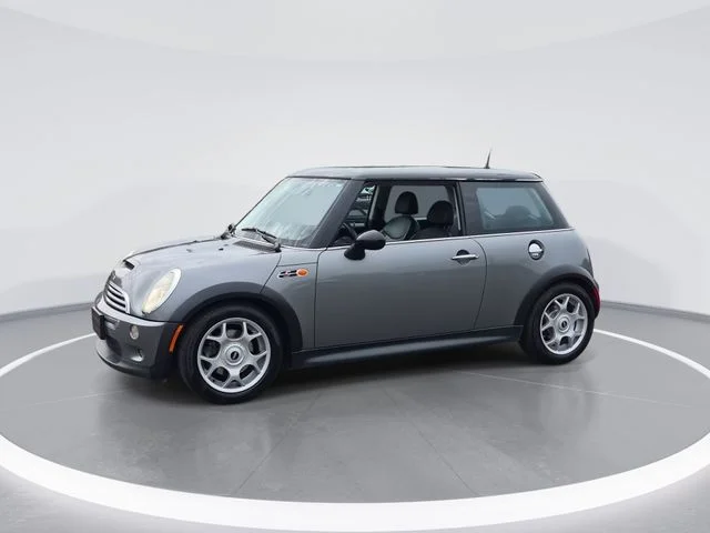 Used 2004  MINI  image 4