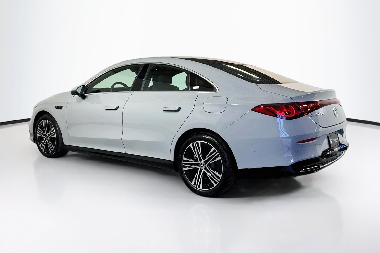 New 2027 MANUFAKTUR Alpine Grey Mercedes-Benz CLA 220 Hybrid image 7
