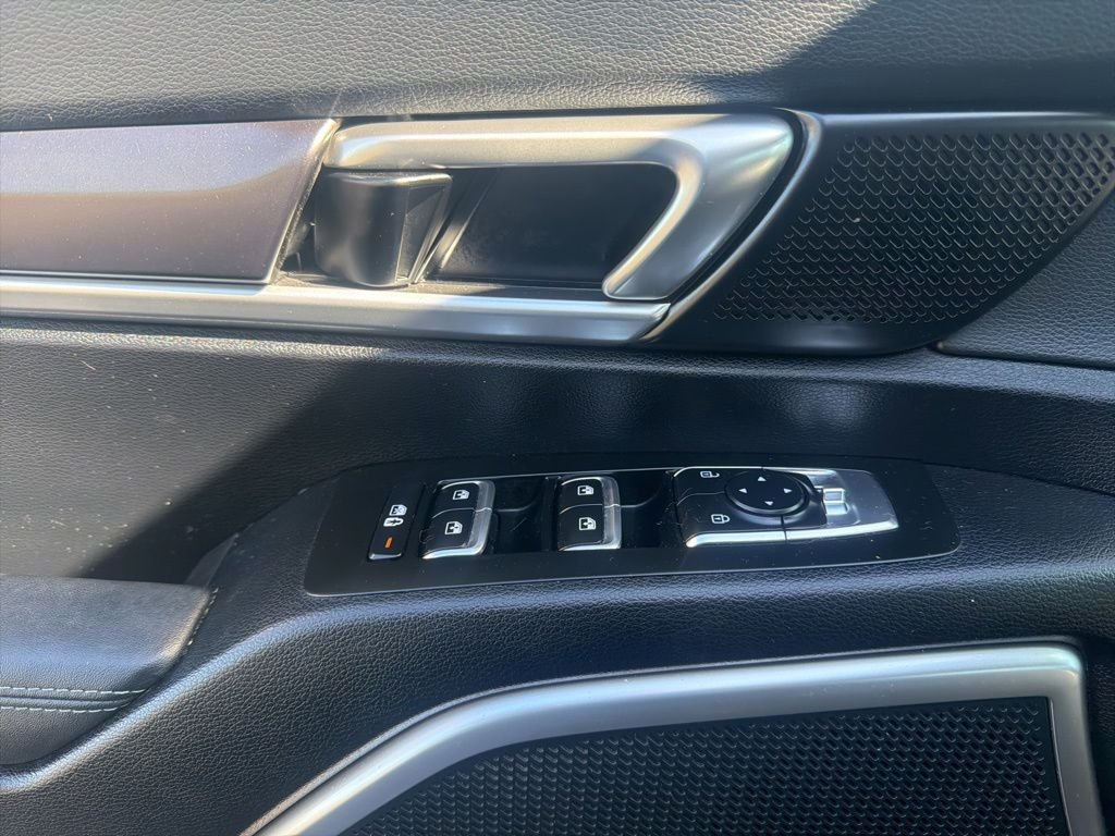 Used 2023 Ebony Black Kia S image 12