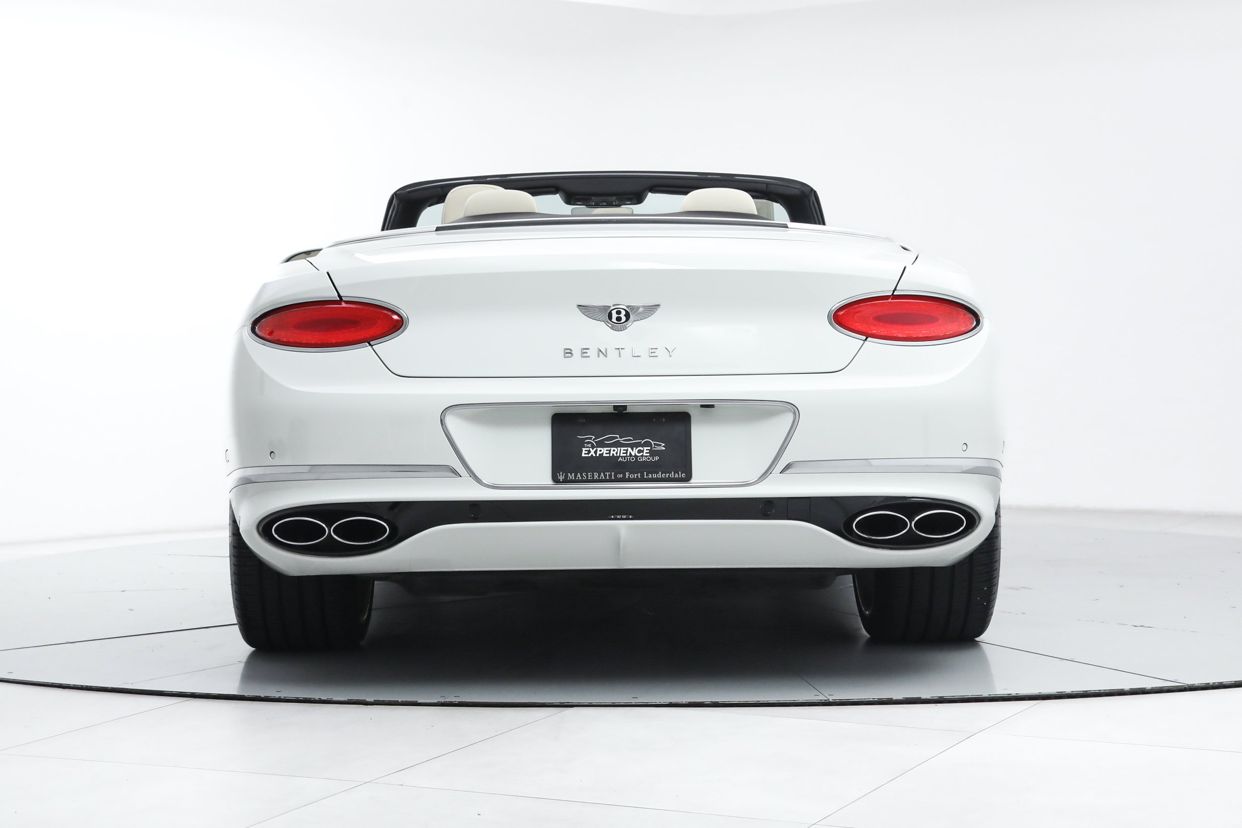 Used 2022 White Bentley GT V8 Convertible image 5