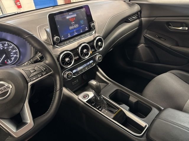 Used 2020 Rosewood Metallic Nissan SV image 24
