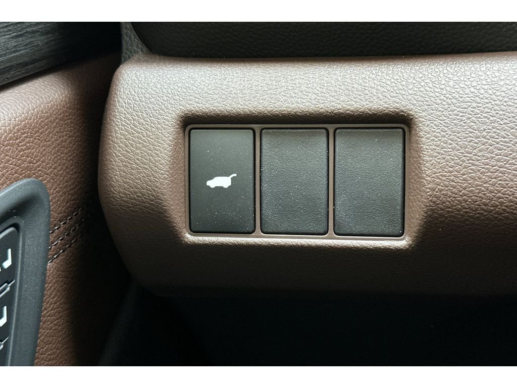 New 2026 Platinum White Pearl Honda Touring S image 34