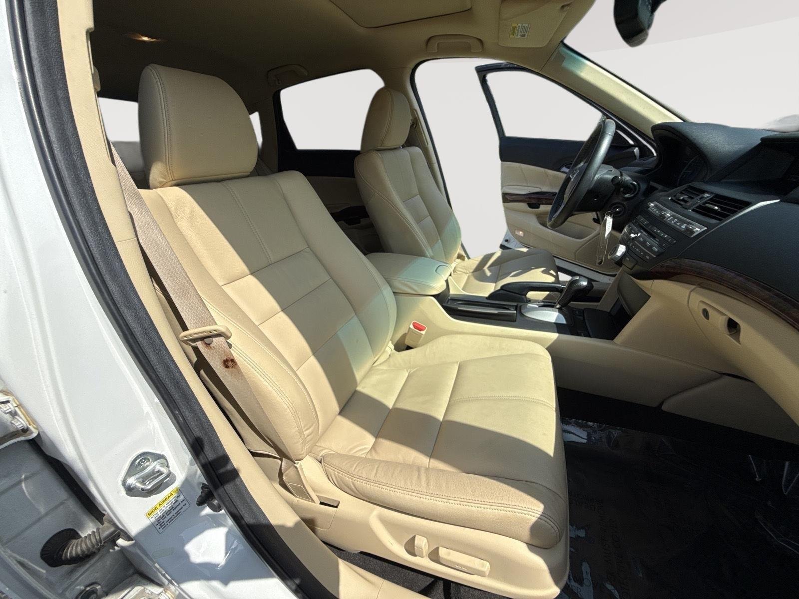 Used 2012 White Diamond Pearl Honda EX-L image 26