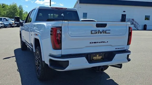 New 2026 Glacier White Tricoat GMC Denali Ultimate image 8