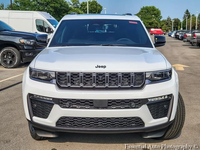 New 2026 Bright White Clearcoat Jeep  image 4