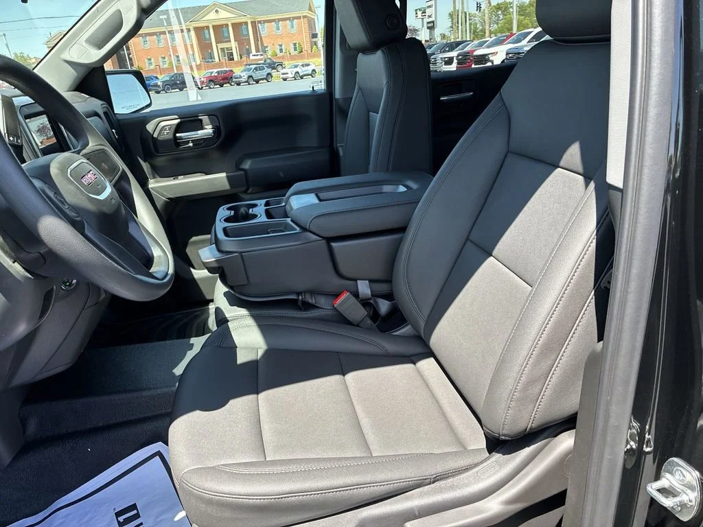 New 2026 Onyx Black GMC Pro image 11