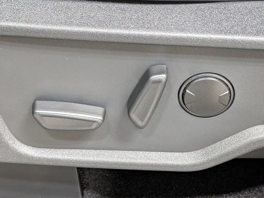 New 2026 Shadow Black Ford Outer Banks® image 14