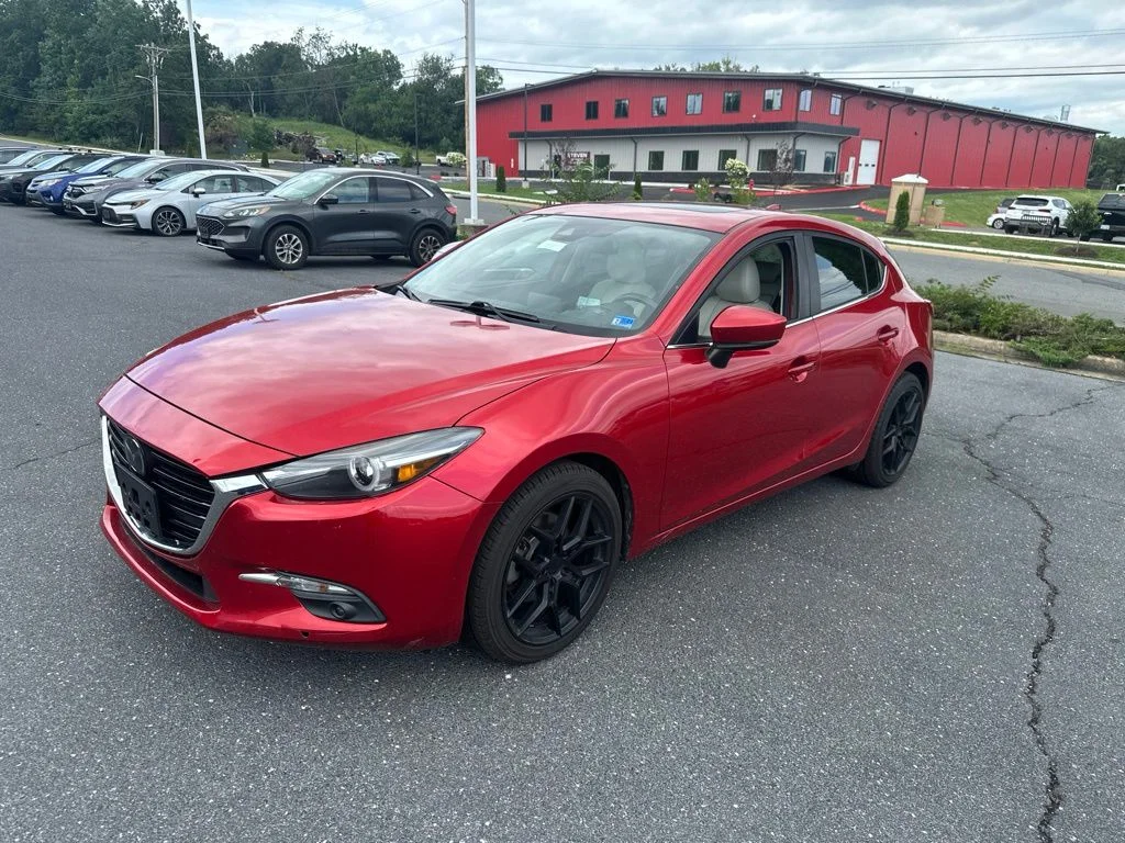 Used 2018 Red Metallic Mazda Grand Touring image 1