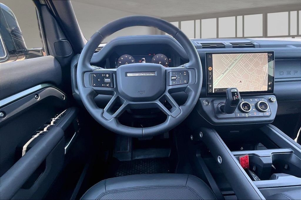 Used 2026 Green Land Rover S image 5
