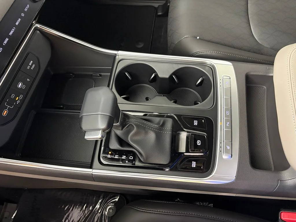 New 2026 Ceramic Silver Kia EX image 32