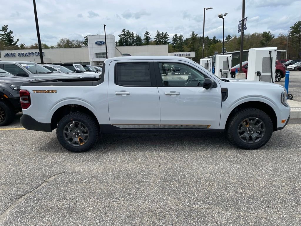 New 2026 Space White Metallic Ford Tremor® image 3