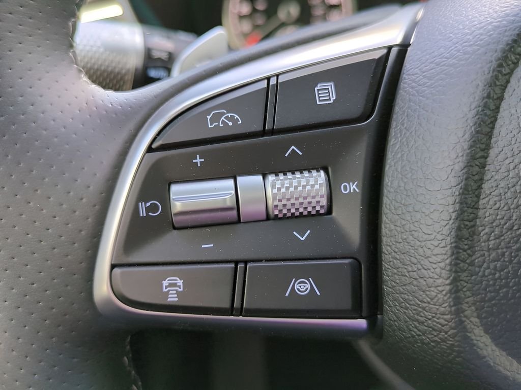 2026 GENESIS G70 Standard - Photo 33