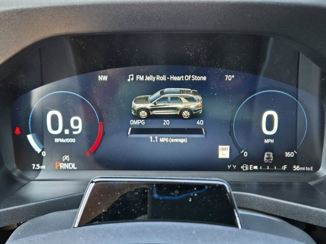 New 2026 Carbonized Gray Metallic Ford ST-Line image 27