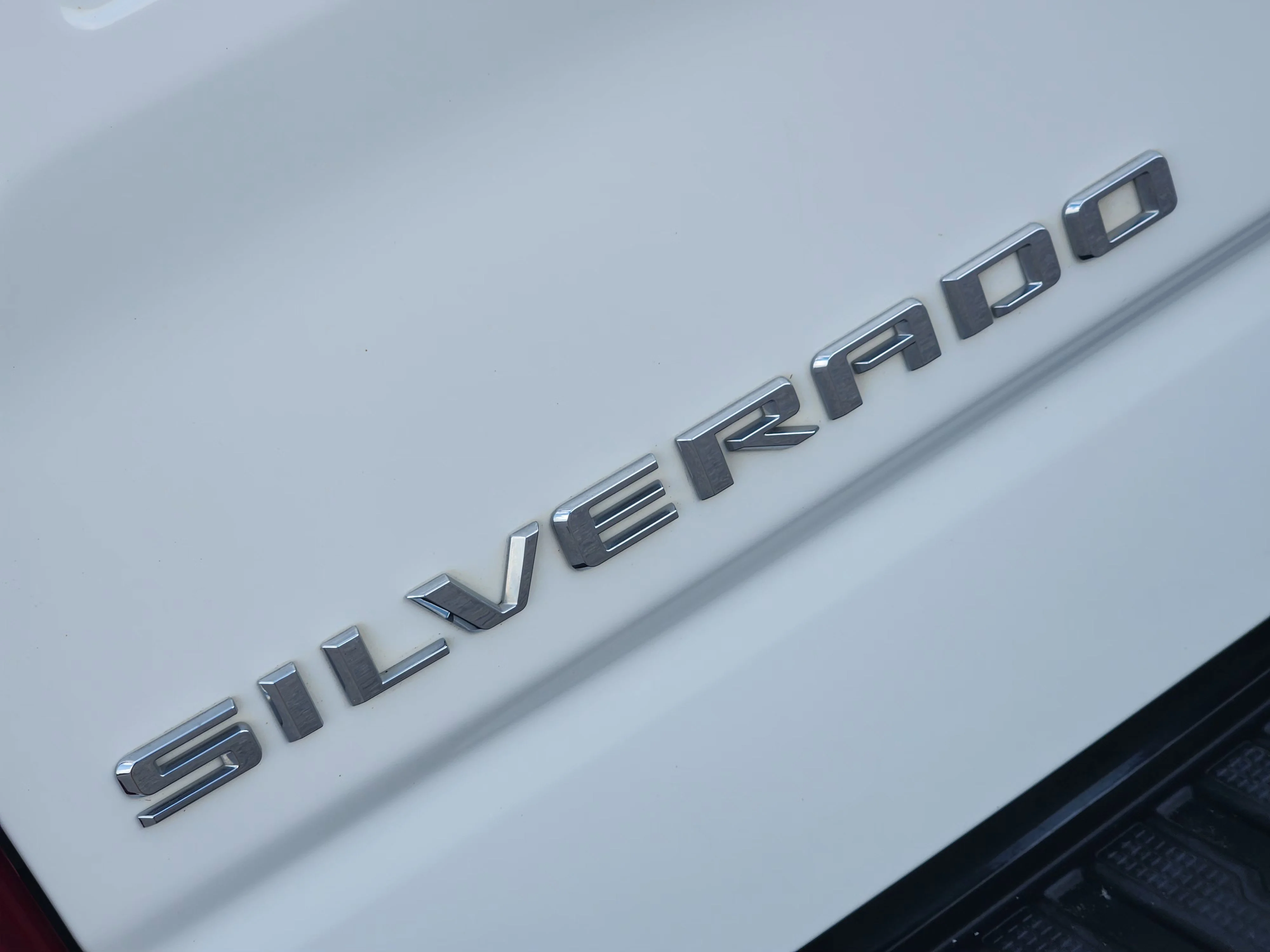 Used 2023 Summit White Chevrolet LTZ image 12