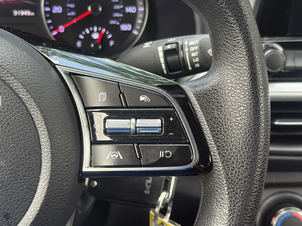Used 2024 Black Kia LXS image 17