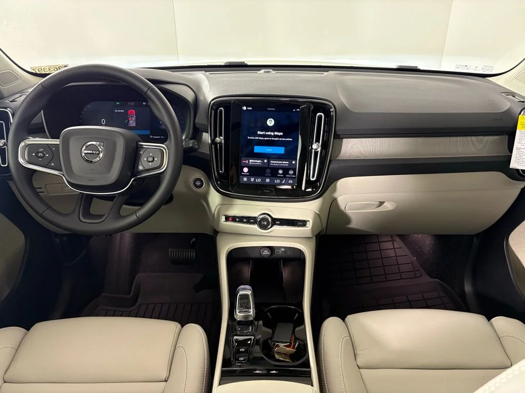 New 2026 Gray Volvo B4 Plus image 39