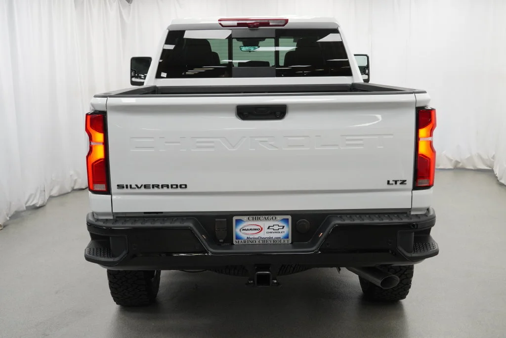 New 2026 Summit White Chevrolet LTZ image 36