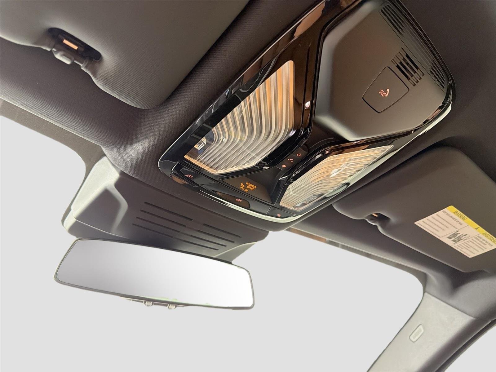 New 2026 Mineral White Metallic BMW xDrive40i image 21
