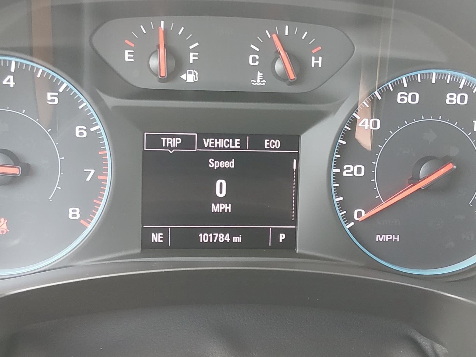 Used 2021 Summit White Chevrolet LT Cloth image 30