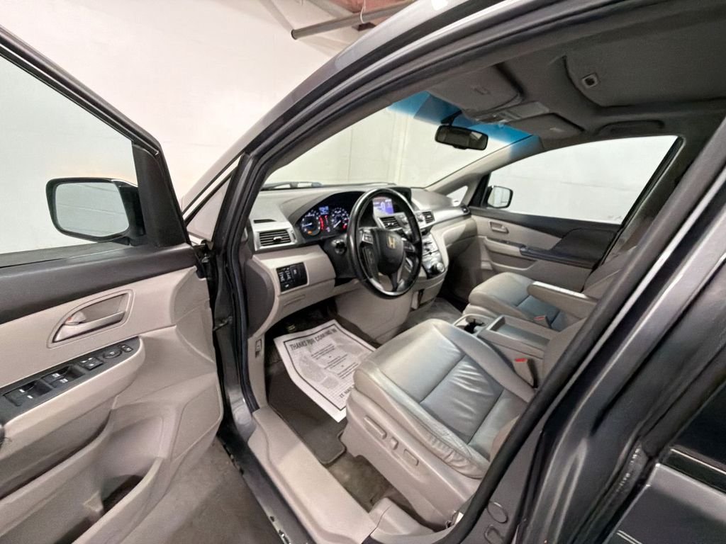 Used 2012 Polished Metal Metallic Honda EX-L image 10