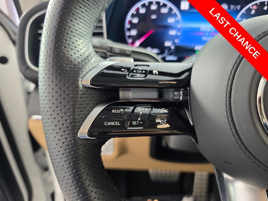 Certified Used 2025 Black Mercedes-Benz GLS 450 image 21