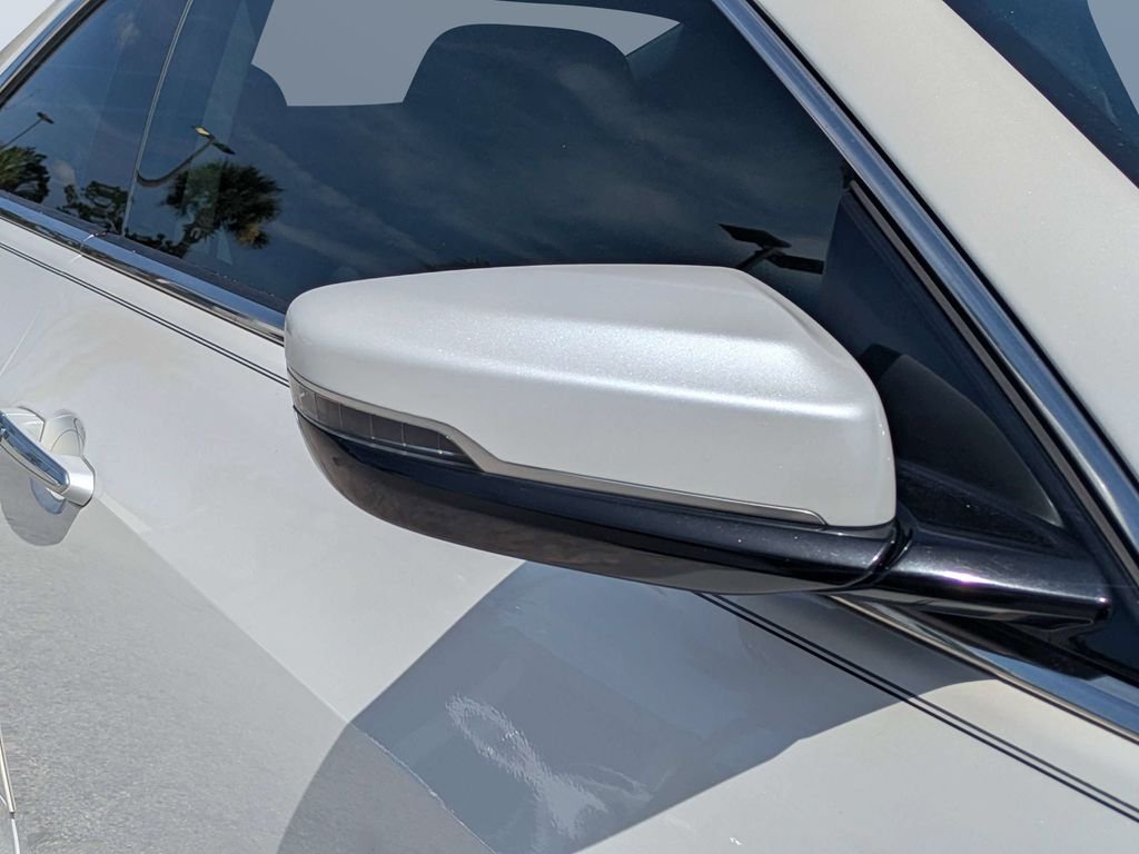 Used 2017 White Cadillac 2.0L Turbo Luxury image 10
