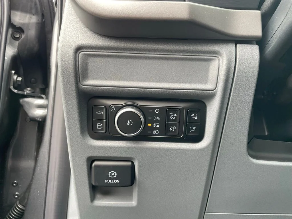 2025 Ford F-150 XLT - Photo 24