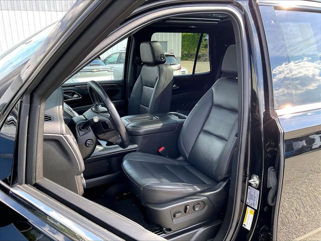 Used 2022 Black Chevrolet LT image 10