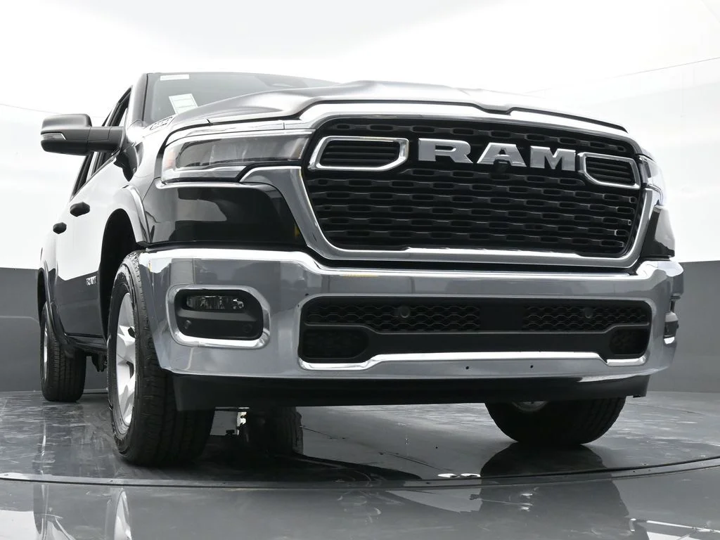 Used 2025 Diamond Black Crystal Pearlcoat Ram Big Horn/Lone Star image 53