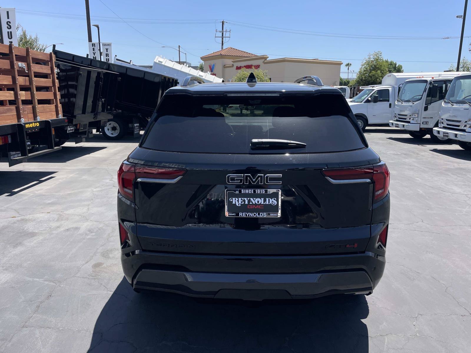 2026 GMC Terrain AT4 - Photo 6