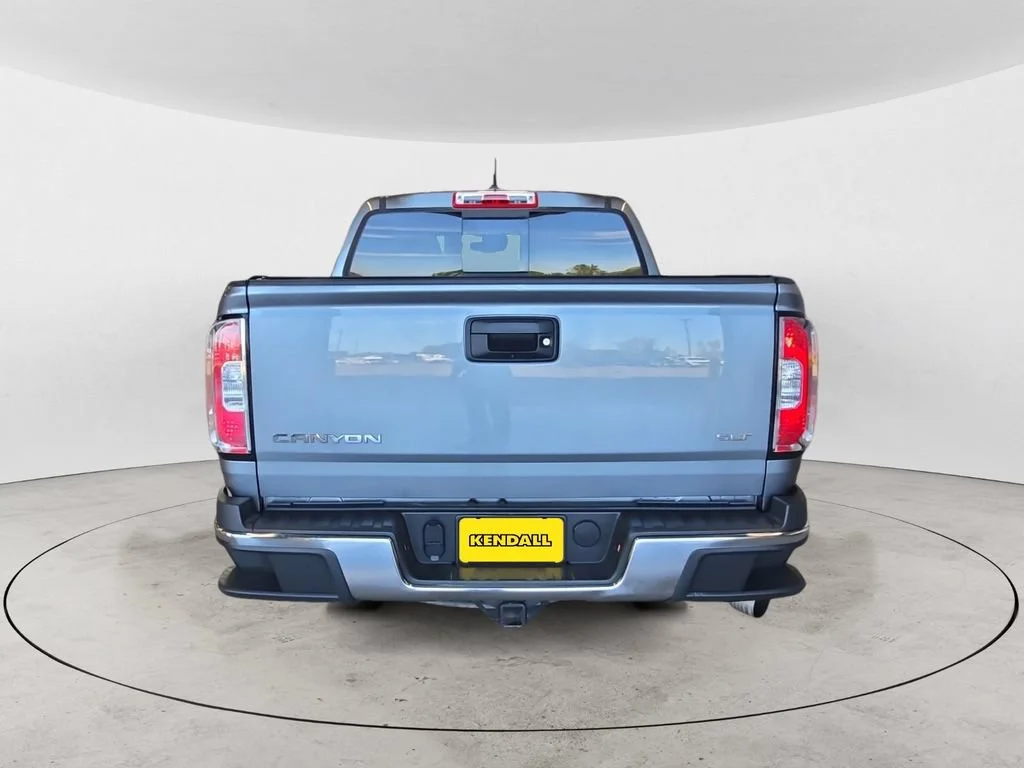 Used 2018 SATIN STEEL METALLIC GMC 4WD SLT image 6