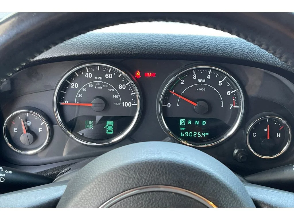 Used 2017 Black Clearcoat Jeep Sahara image 34