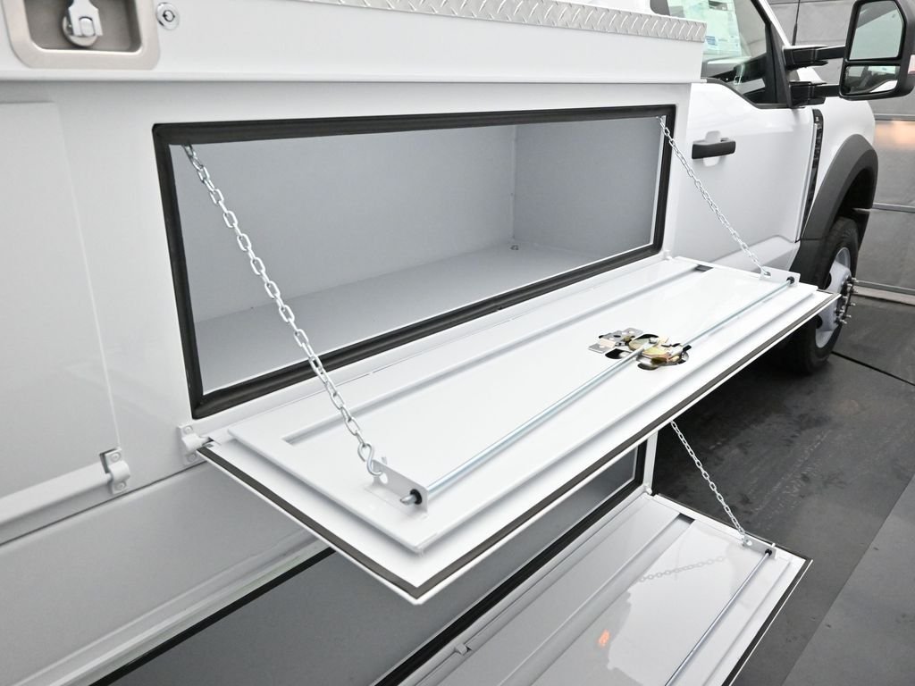 New 2025 Oxford White Ford XL image 25