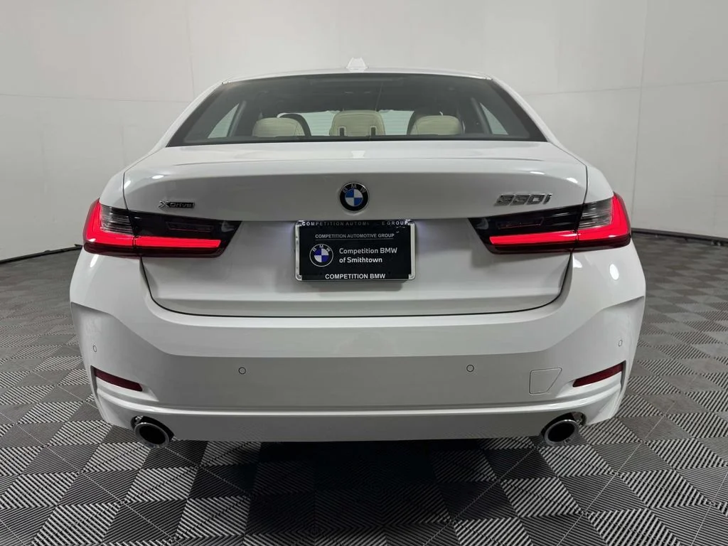 Used 2024 White BMW 330i xDrive image 9