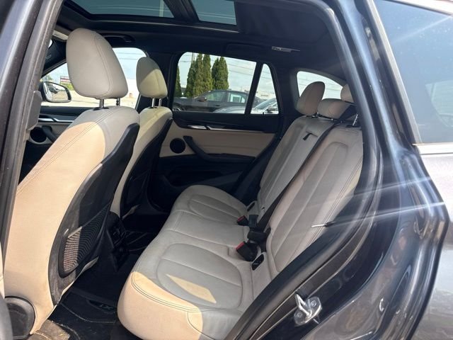 Used 2016 Mineral Gray Metallic BMW xDrive28i image 10