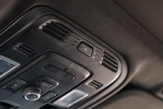 Used 2022 Black Cadillac Premium image 37