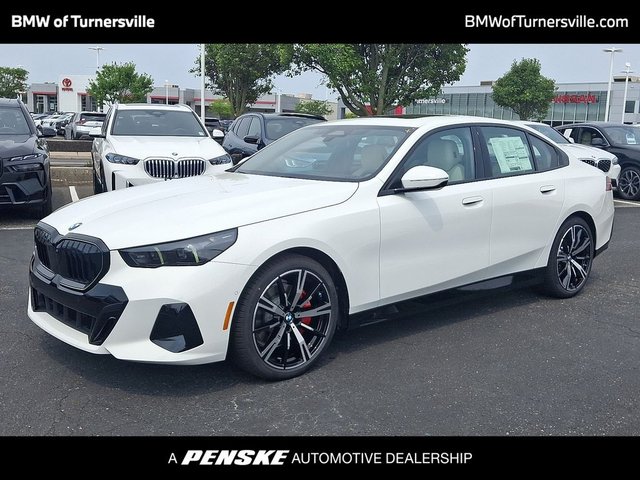 2027|BMW|5 Series|530i xDrive|4D Sedan