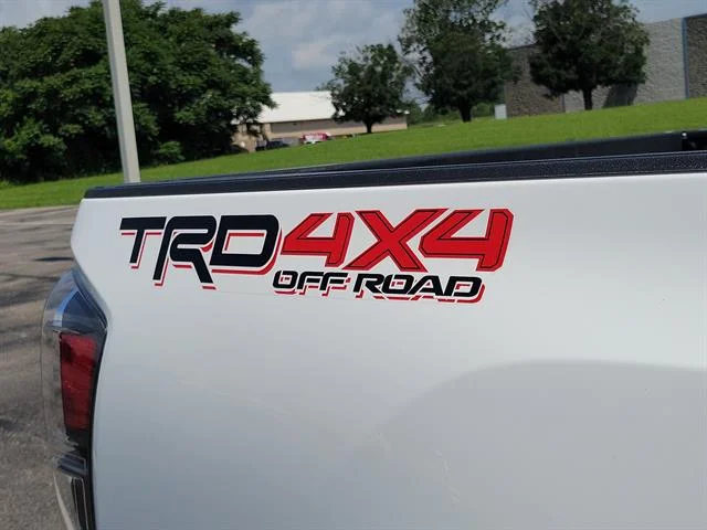 Certified Used 2023 Ice Cap Toyota SR V6 image 7