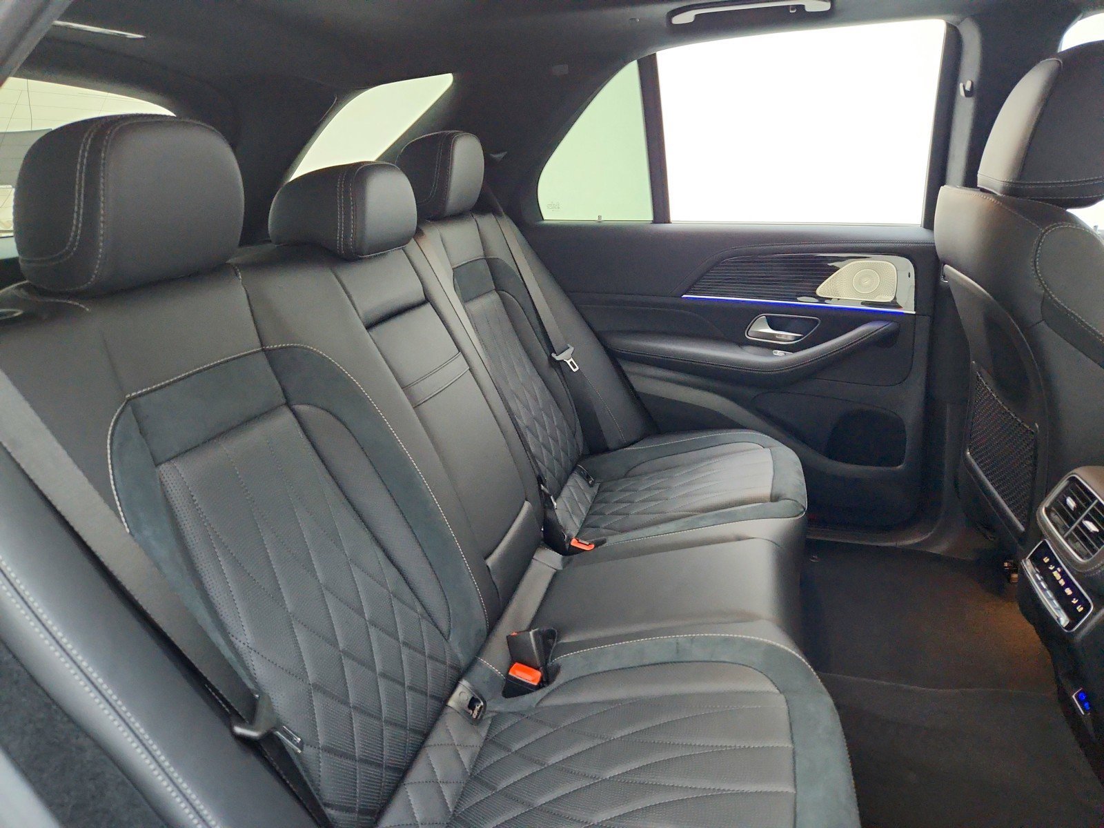 New 2026 Cirrus Silver Metallic Mercedes-Benz AMG® GLE 63 S 4MATIC+ SUV image 46