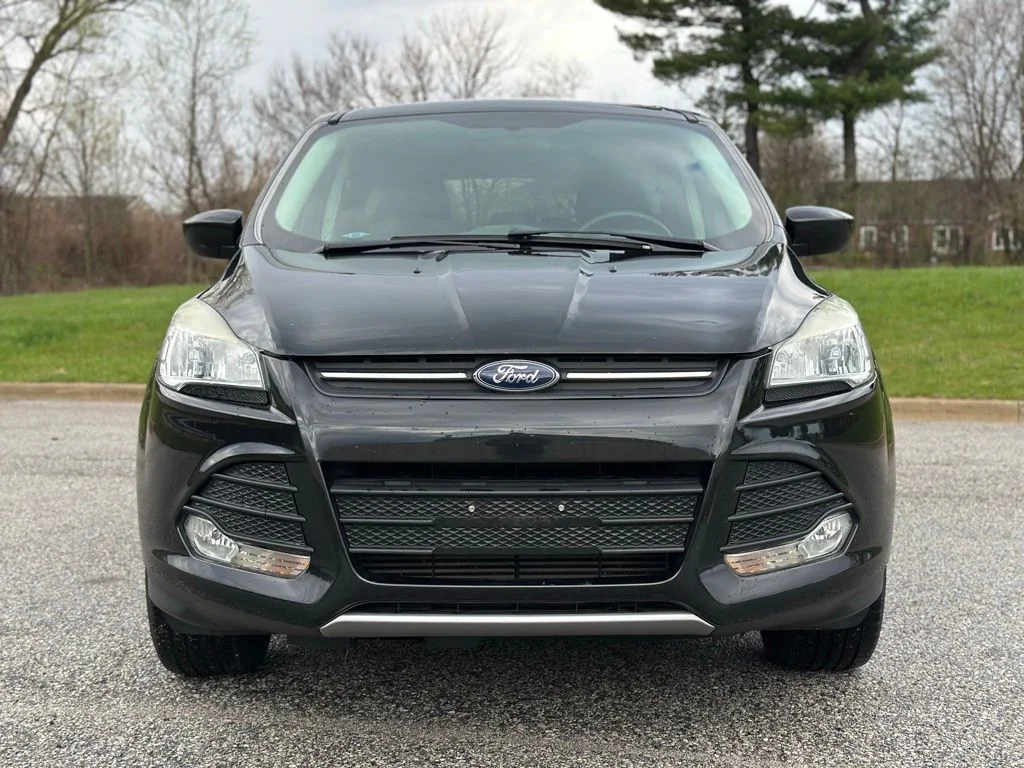 Used 2013 Ford Escape SE with VIN 1FMCU0G94DUD16114 for sale in Schererville, IN