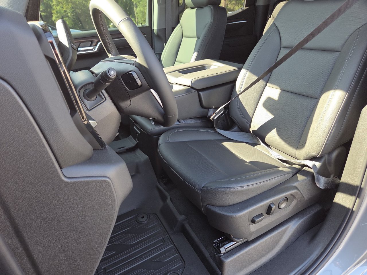 2026 GMC Sierra 1500 SLT - Photo 25